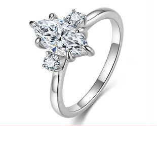 Oval moissanite halo silver ring - AMR-2026-048